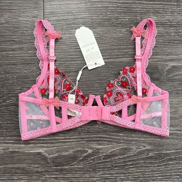 NWT For Love & Lemons Doiley Heart Bra In Pink Size 32A - Picture 3 of 5